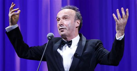 Il Concerto di Benigni per il Centenario del Cinema Italiano: Un Omaggio Indimentibile al Settimo Arte!